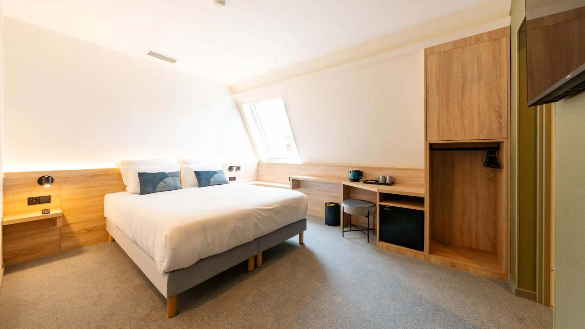 Otel Park Paris